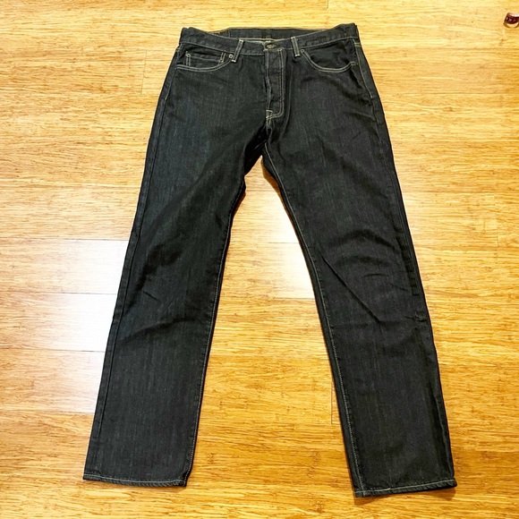 Levi's 501 Button Fly Straight Leg Dark Wash Blue Jeans. 33 waist X 32 inseam. - Picture 4 of 15